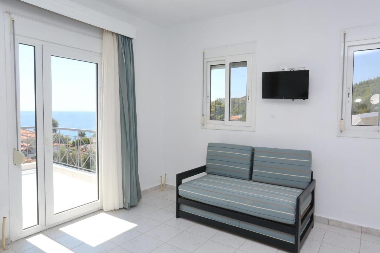 Maison Ciel Agia Paraskevi  Buitenkant foto