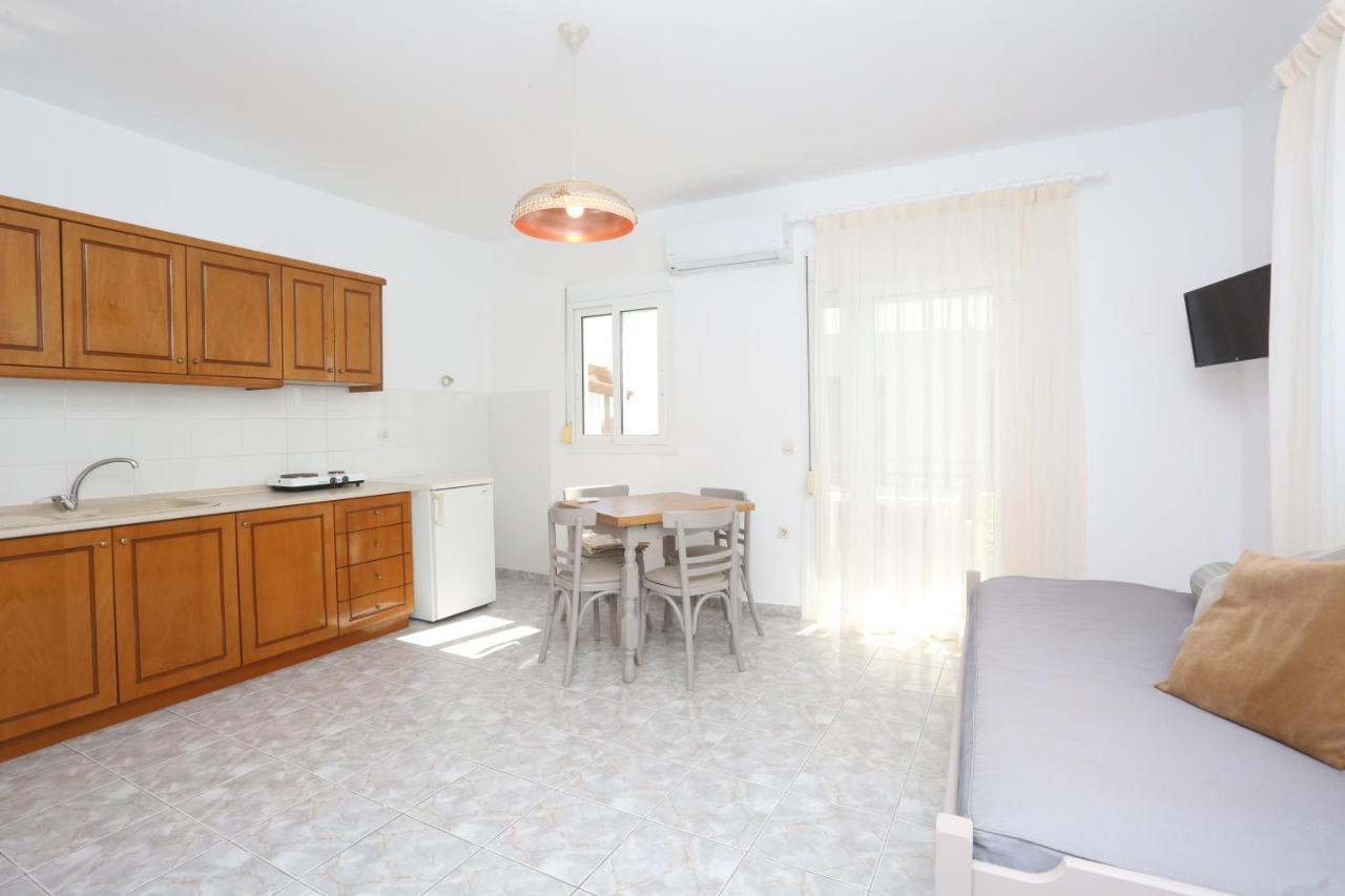 Maison Ciel Agia Paraskevi  Buitenkant foto