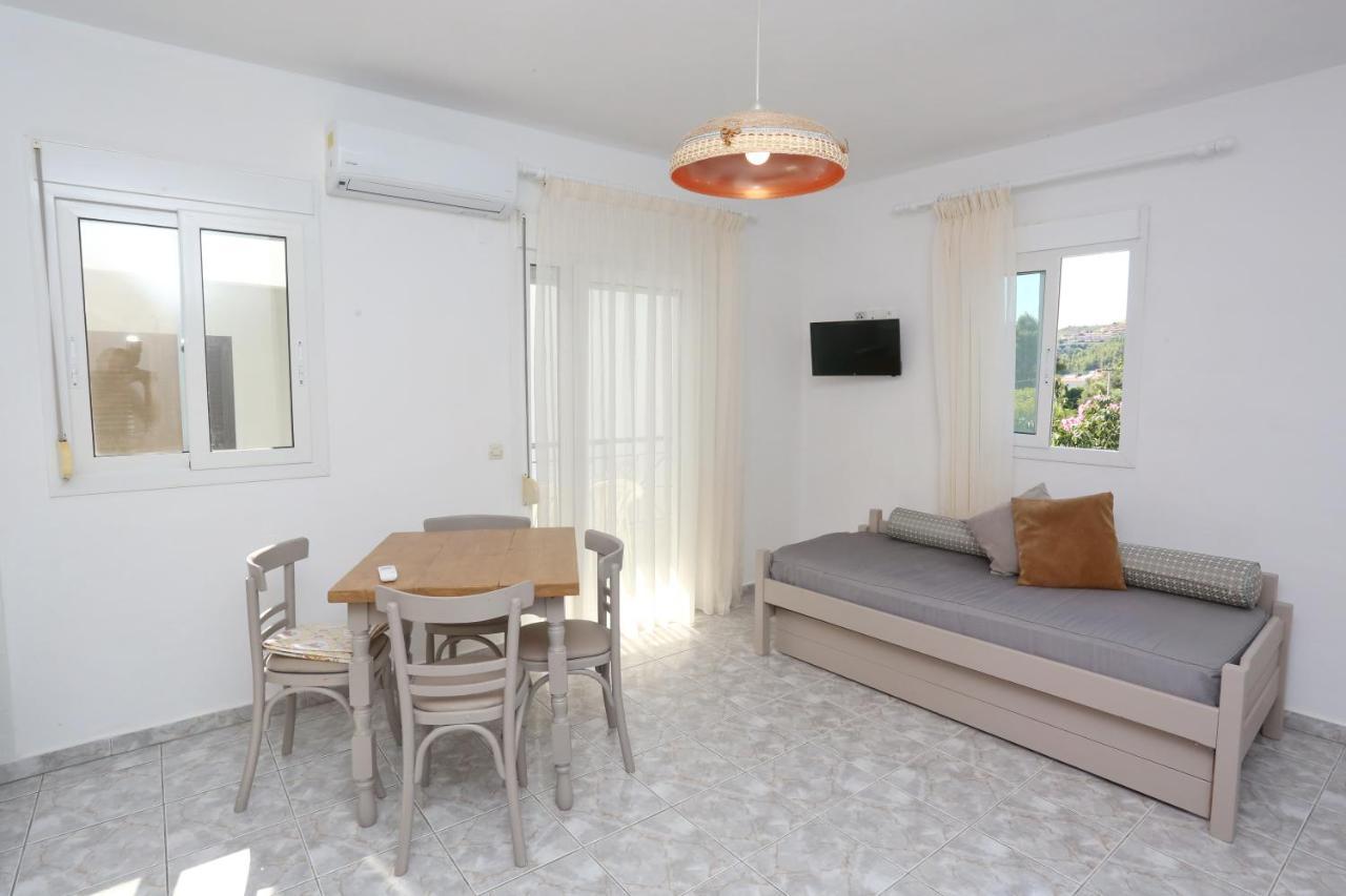 Maison Ciel Agia Paraskevi  Buitenkant foto